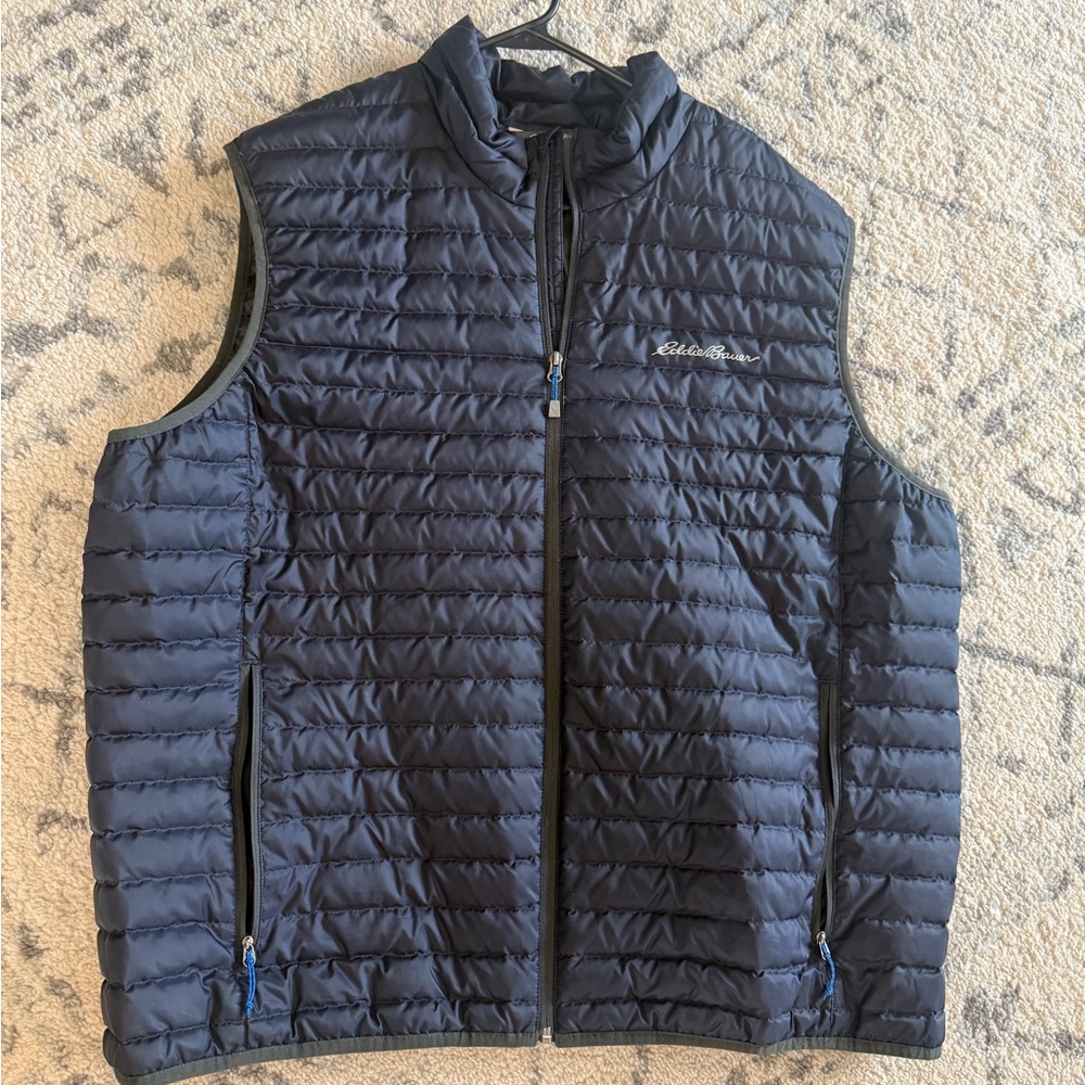 Eddie Bauer Men's Black Puffer Vest